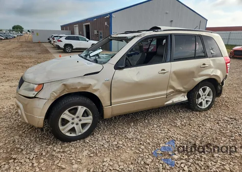 2006 Suzuki Grand Vitara Luxury z USA, uszkodzony, nr VIN JS3TD947564104158